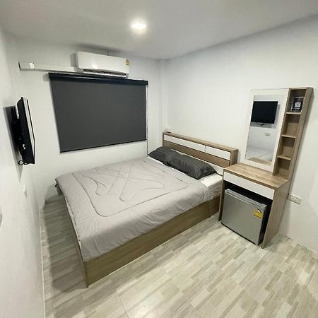 Garden Beach Sea View Patong Екстериор снимка
