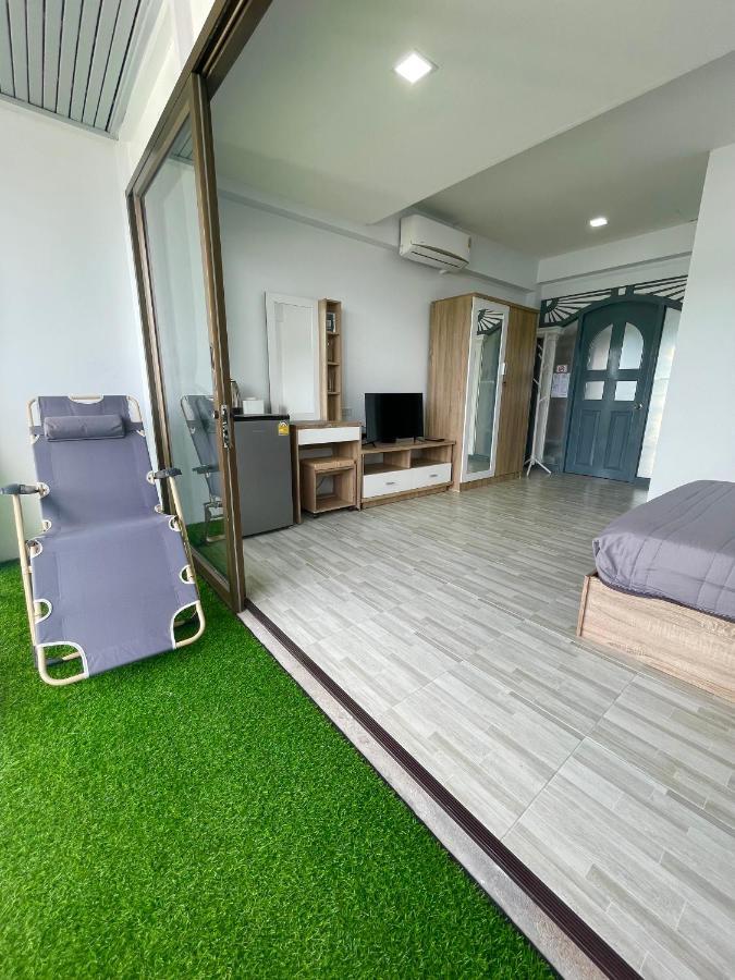Garden Beach Sea View Patong Екстериор снимка