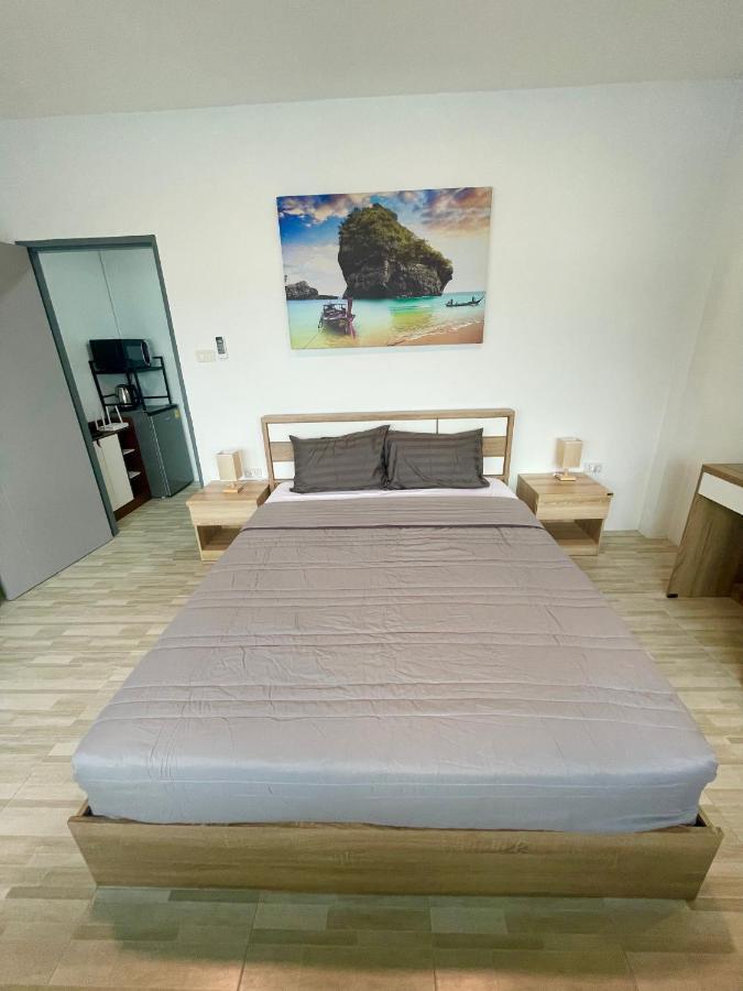 Garden Beach Sea View Patong Екстериор снимка